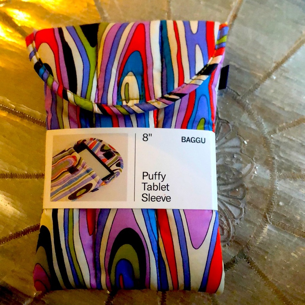 Baggu 8” Puffy Tablet Sleeve NWT